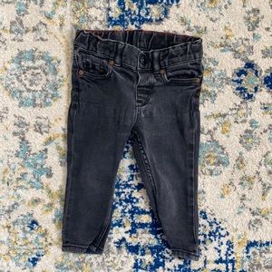 Like New H&M Skinny Fit black denim jeans